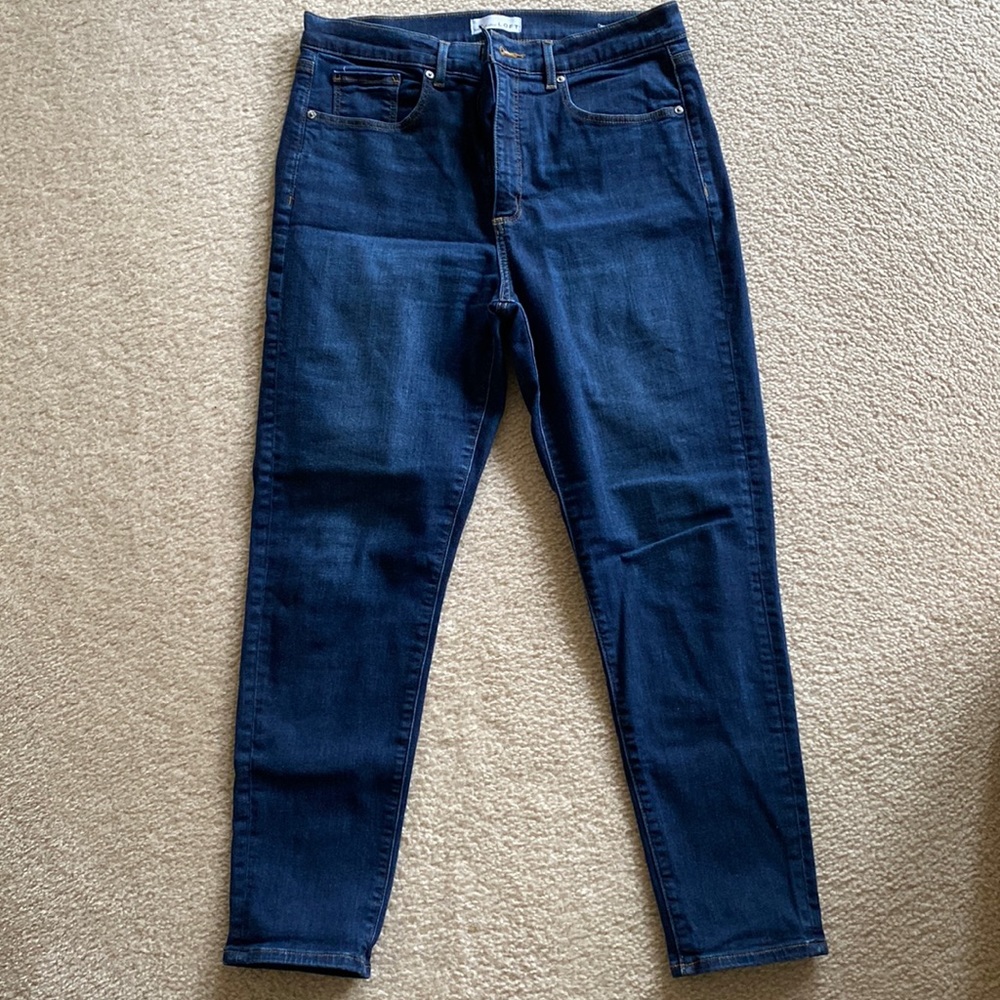 Loft skinny jeans in dark wash. Size 12.